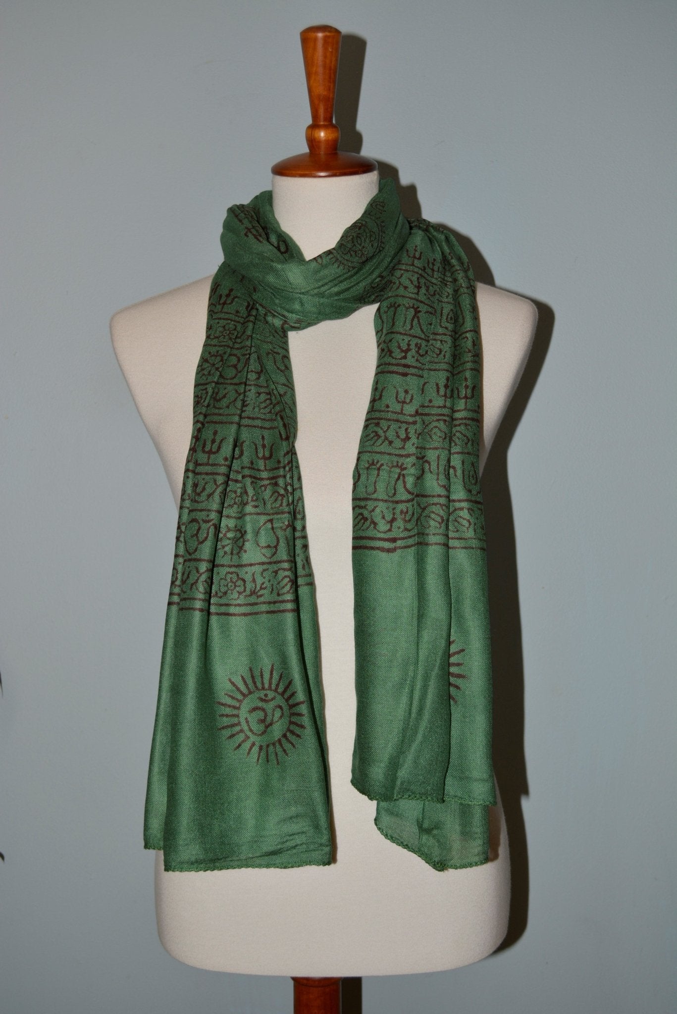 OM Ganesha Mantra Meditation Prayer Shawl - Bills Deals