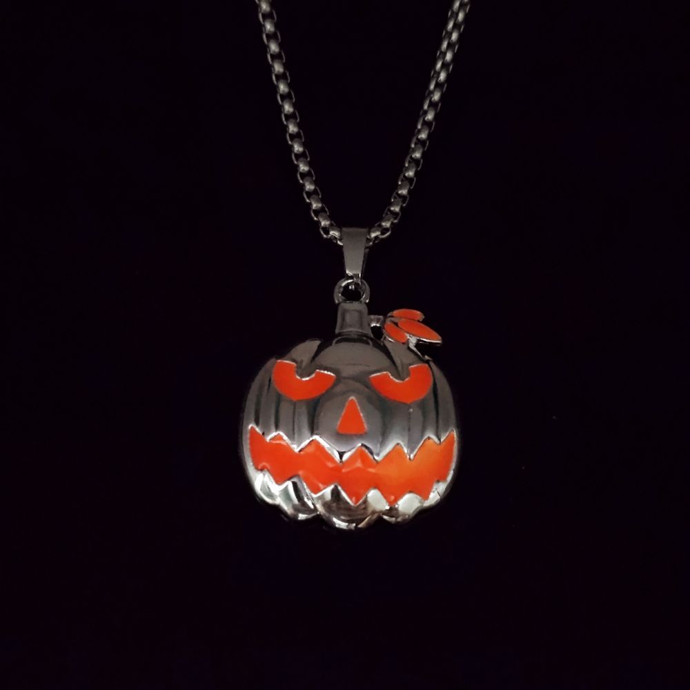 Halloween Ghost Festival Accessories Luminous Pumpkin Pendant Necklace - Bills Deals Halloween decorations